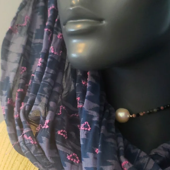 SCARF - Picture 6 of 8